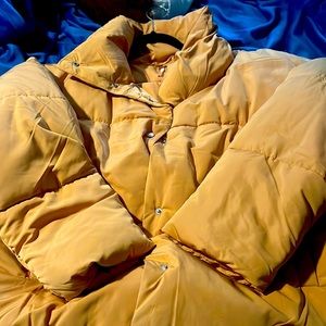 Free people puffer jacket size large but fits a medium as well!!